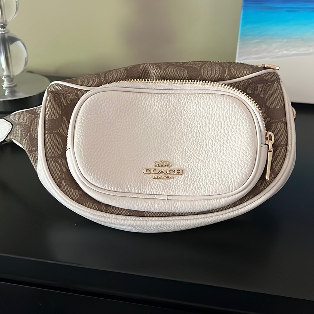 NWOT Coach Belt Bag